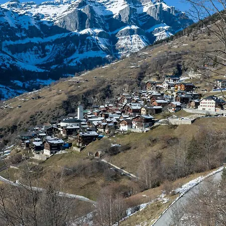 Moderne 2-zimmer-wohnung In Mit Aussicht * Albinen