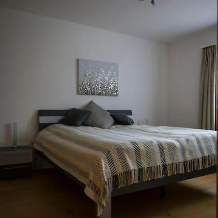 Moderne 2-zimmer-wohnung In Mit Aussicht דירה Albinen