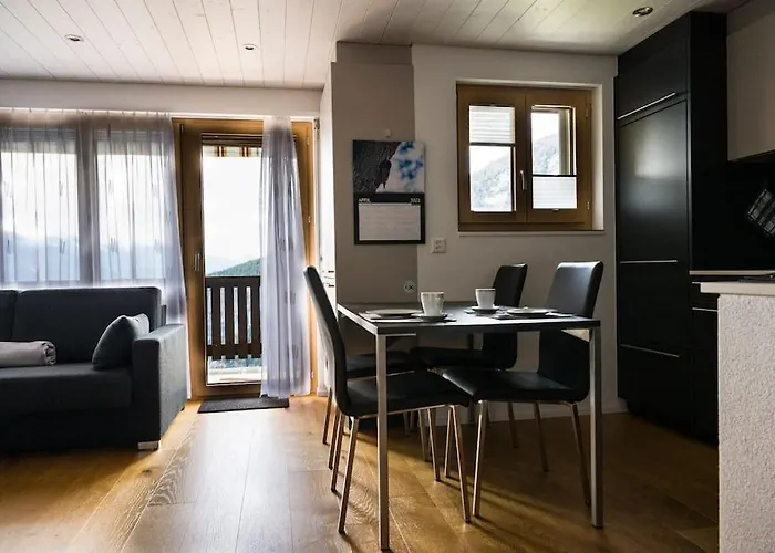 Moderne 2-zimmer-wohnung In Mit Aussicht Альбинен
